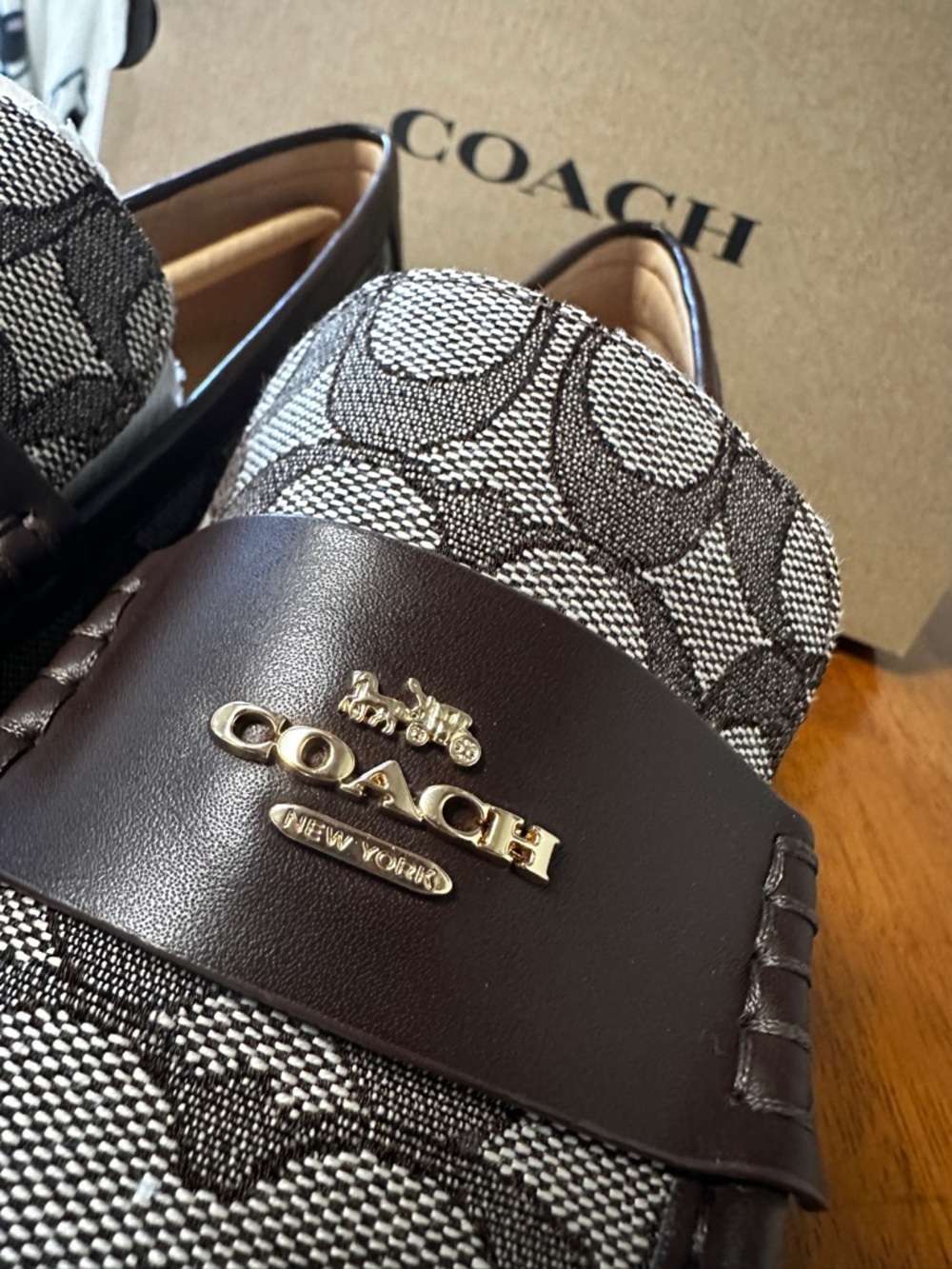 Coach Ruthie loafers in signature jacquard women’s size 8 - Picture 3 of 12